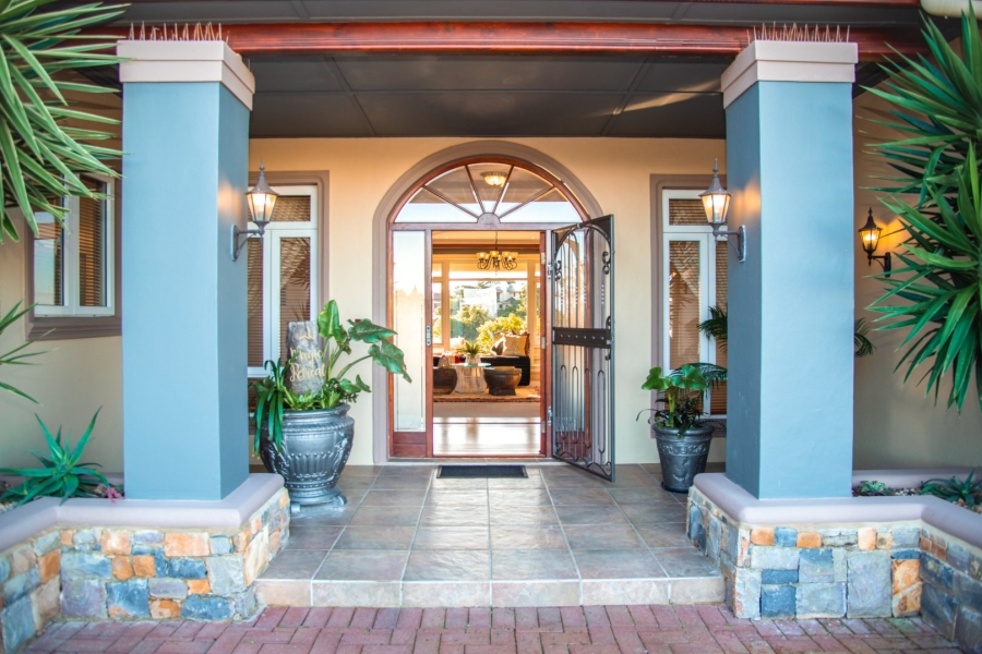 4 Bedroom Property for Sale in Pezula Golf Estate Western Cape